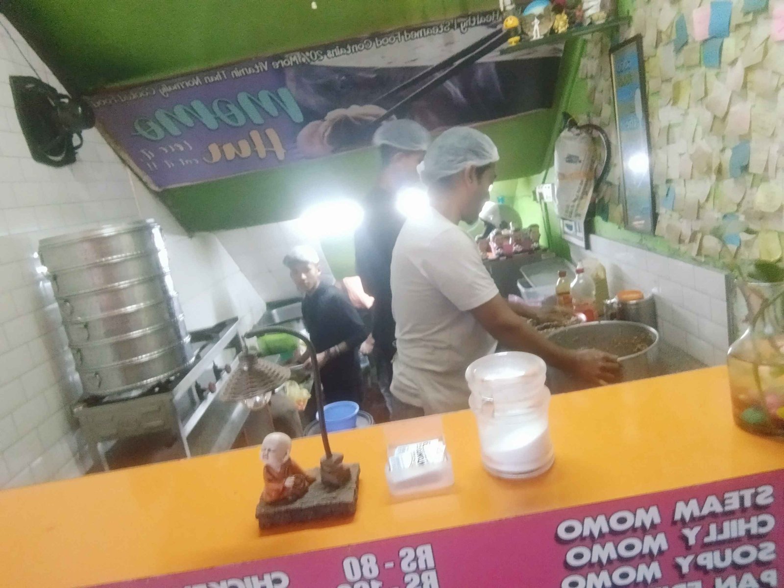 Momo hut